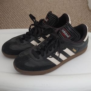 Adidas Samba sneakers size 7.5